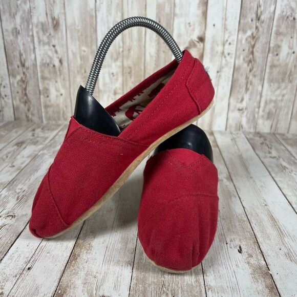 TOMS RED slip Ons - Womens 7‎ - Picture 5 of 8